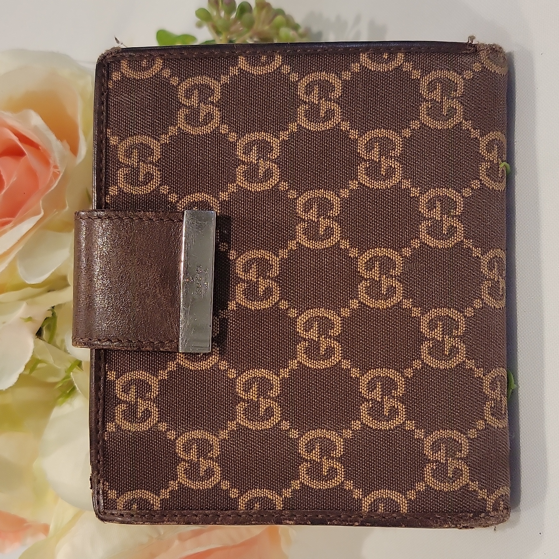 Authentic Gucci Short Wallet